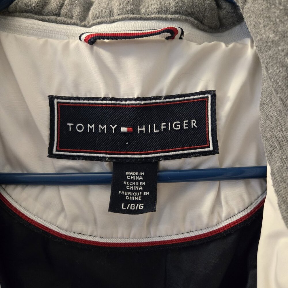 Tommy Hilfiger Women’s Puffer Jacket White - Picture 3 of 4